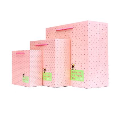 China Recyclable Special Hot Selling Luxury Gift Pink Paper Bag Color Square Paper Bags For Party Favor for sale