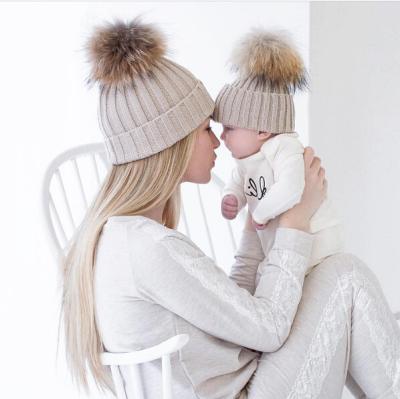 China 2PCS COMMON COMMON Mother's Baby Set Warmer Baby and Women Beanie Hat With Winter Pompom for sale