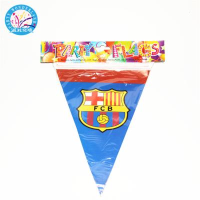 China 2018 High Quality Fashion Custom Pennant Party Supplies Hanging Sports Football Pennant Flags for sale