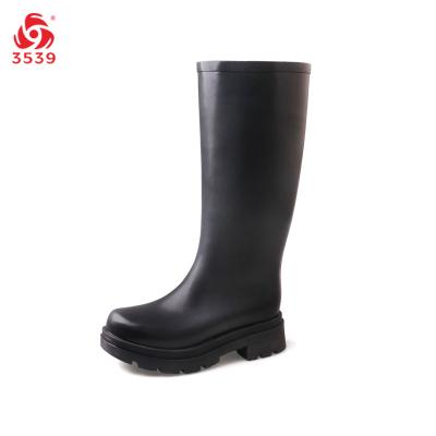 China Fashion Trend 3539 Factory New Arrivals Fashion Ladies Rain Boots Rubber Wellies Wholesale for sale