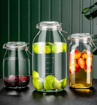 China Freshness Preservation Round Square Wide Mouth Airtight Glass Mason Jar Food Storage Food Wine Honey Kitchen Glass Jar With Clip Lid for sale