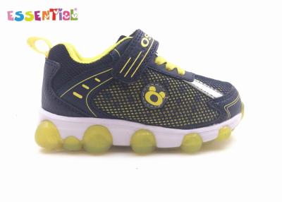 Chine Le matériel synthétique LED d'unité centrale allument l'empeigne synthétique confortable de chaussures de tennis à vendre