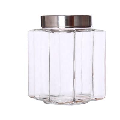 China Sustainable Borosilicate Glass Storage Jar With Bamboo Lid For Tube Shaped Storage Glass Jar For Spice Glass Jar With Wooden Lid for sale