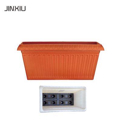 China Eco - Friendly Plastic Self - Watering Vegetables Container for sale