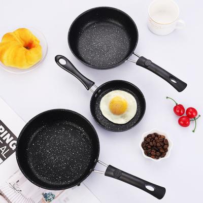 China High Quality Cast Iron Viable Cookware Pre-Seasoned Oil Nonstick Stick Cookware Non Stick Mini Egg Frying Pan Breakfast Skillet for sale