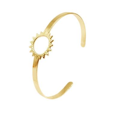 China Fashion Nickel Free Lead Free Jewelry Hollow Out Sunflower Adjustable Gold Plated Stainless Steel Cuff Bangle Bracelet Women for sale