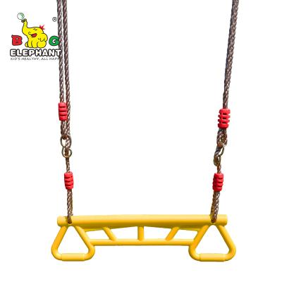 China Safe& Strong Plastic Gym Playground Trapeze Bar Swing With PE Cocking Rope for sale