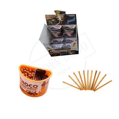 China Hot Selling Low-CARB Chocolate Cup Stick Cookie Flavor in Jar Chocolate Flavor Hot Selling Crunchy Finger Cookie Cup Cookies for sale