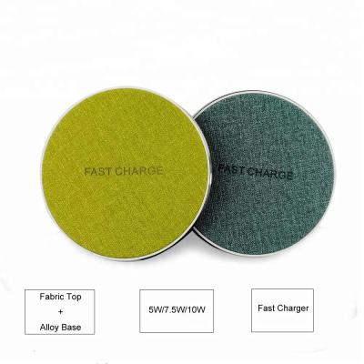 China For Qi Enable Mobile Phone Charging Cloth Top 7.5W 10W Qi Standard Fast Wireless Charger For iPhone for sale