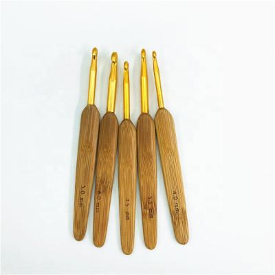 China Eco-friendly Vintage Bamboo Handle Hook Polishing Wholesale for sale