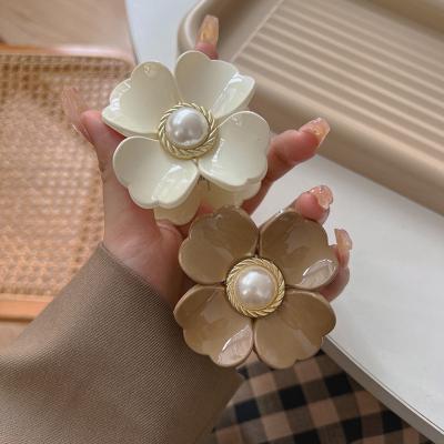 China Camellia Plastic Flower Claw Resin Plastic Hair Accessories Environmentally Friendly Hair Accessories Hairpin Clip Grasps Women Girl Flower Hair Claw for sale