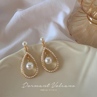 China Fashion Environmental Friendly Women Pearl Drop Earring Double Sided Pearl Earrings Pendant Jewelry For Girl for sale