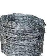 China 4 puntmetaal die het Roestvrije 45g/Mm2 Zink van Mesh Galvanized Steel Barbed Wire opleveren Te koop