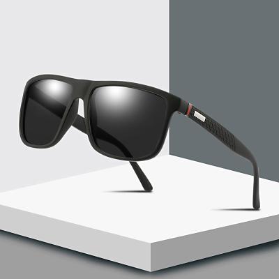 China Sports Sunglasses 2020 Luxury Men Square Fashion Design Square Polarized Plastic Sun Glasses Driving Sunglass Oculos for sale