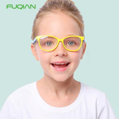 China New Children Sunglasses Fashion Anti Boys Girls Kids Computer Silicone Eyewear Blue Light Glasses for sale