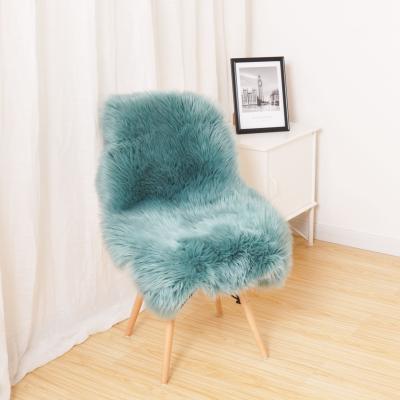 China 160cm x 120cm Washable Faux Fur Carpet Faux Fur Blanket Living Room Furniture Faux Fur Rug for sale