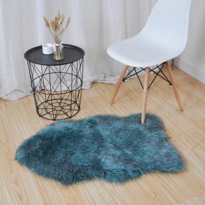 China Alfombras Shaggy Faux Fox Fur Rug Blankets Washable Luxury Slanted Faux Fur Rug Rugs Non-Slip Blankets Faux Fur Blankets And Rugs for sale