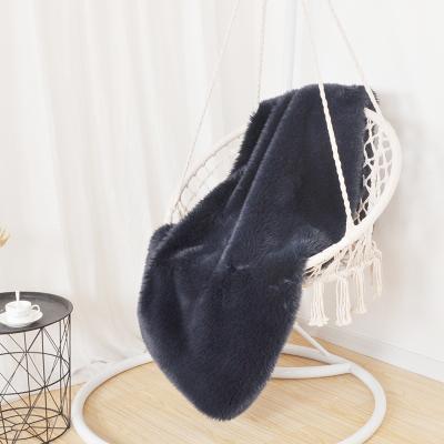 China Wholesale Fashion Design Fashion Anti-pilling Faux Fur Throw Blanket Fluffy Plush Fur Throw Blanket Warm Throw Blanket for sale