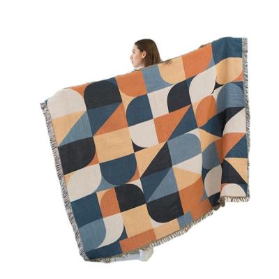 China Fashionable Wearable Hot Sale Pattern Jacquard Throw Yarn Blanket for sale