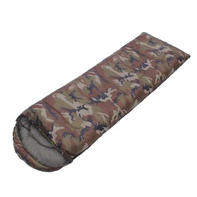 Cina Envelope Type Camping Hiking Mountain Camouflage Sleeping Bag Portable Winter Sleeping Bag Outdoor Ultralight Compact in vendita