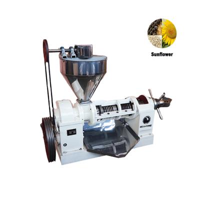 China Nut Oil Extraction Machine 450-500kg Per Hour Physical Squeezing for sale