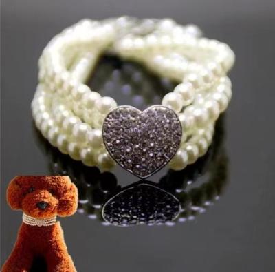 China Viable Luxury Design Pet Pearl Heart Collar Cat Neck Collar Dog Collar for sale