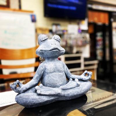 China Original Meditating Europe Statue Christmas Decor Indoor Outdoor Outdoor Sculpture Zen Yoga Frog Figurine Garden Patio Home Yard for sale