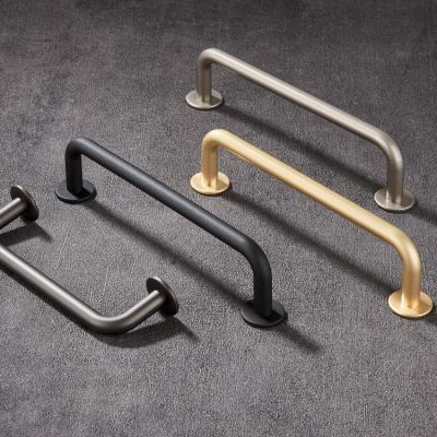 China Modern New Design Hardware Furniture Door Handle Cabinet Pulls for sale