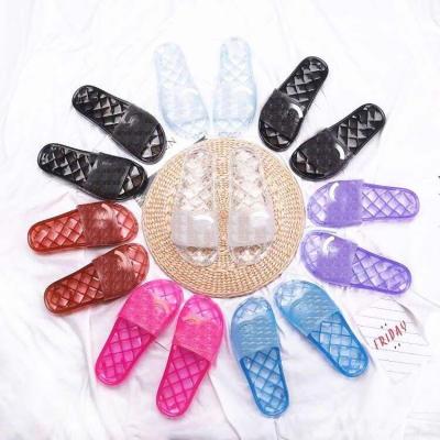 China 2023 Latest Anti-odor Ladies Designer Sandals Women Famous Brands Flat Leather Bottom Luxury Sandals For Women for sale