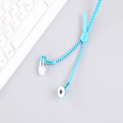 China JCX/2022 new arrival earphone zipper earphone with custom make logo PVC/rubber with best price and high quality for sale