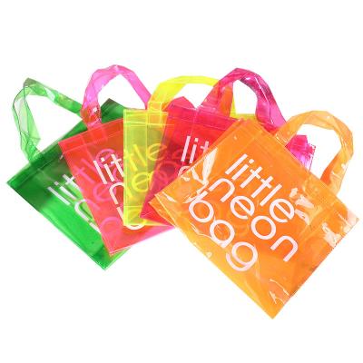 China Fashion Custom Logo MOQ 200 Customer Clear PVC Packaging Bags Waterproof Travel Beach Neon Visible Vinyl Colored Shopping PVC Tote Bag for sale