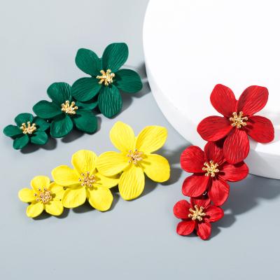 China Hot Selling Cute Korean Female Party Jewelry Fashion Stud Earring Flower Tassel Earring Colors For Women for sale