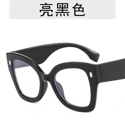 China Trend Square Flower Glass Plastic Frames For Women 2022 Square Blue Light Anti Eyewear Oversized Optical Glasses Frames for sale