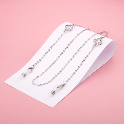 China Whoelsale Newest Quality Newest Quality Crystal Stone Metal Chain Silicon Glass Chain Cheap Freeze Hook For Unisex for sale