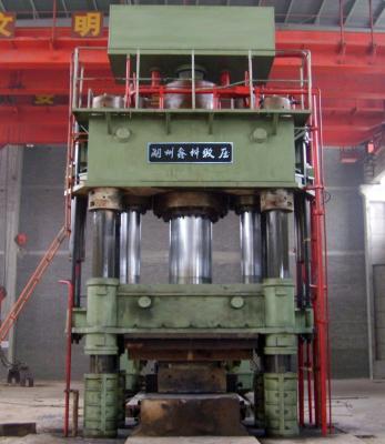 China Van de het Smeedstukpers van de 1250 Ton beklemtoonde de Open Matrijs Hydraulische het Smeedstukpers pre Rechte Zijstructuur Te koop