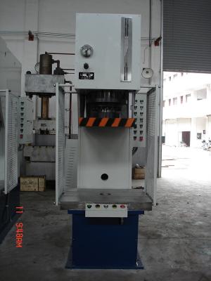 China Accurate Stroke 315T C Frame Hydraulic Press For Drawing Computer Optimized Designed for sale