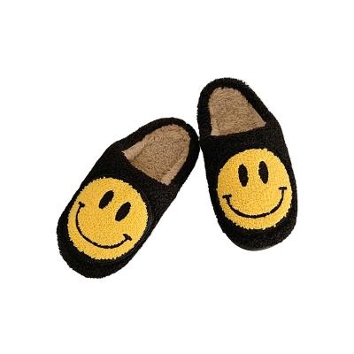 China Cute Smile Face Pattern Adult Bedroom Slippers Large Size Ladies Winter Indoor Flat for sale