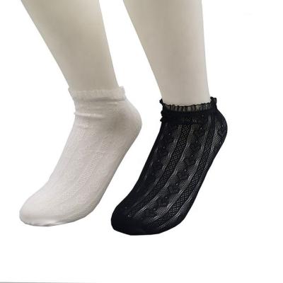 China Breathable The new lace love pattern mesh best-selling socks are breathable and comfortable for sale