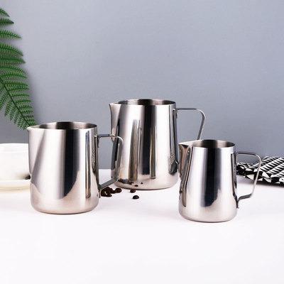 China With Scale Tray Coffee Bartender 12oz Stainless Steel Milk Frothing Tip Pitcher Latte Art With Different Kind Of Pitchers for sale