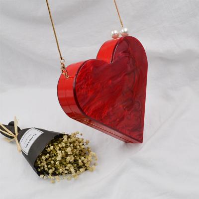 China Wholesale Fashion Women Box Bag Evening Heart Acrylic Clutch Bags for sale