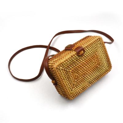 China Custom Summer Beach Bag Fashion Design Fashion Design Straw Square Straw Bag Clutch Bag for sale