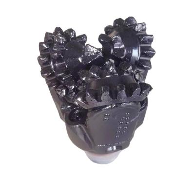 China Coal Mining 4 5/8 121 IADC Steel Tooth Drill Bit Tungsten Steel Nail Tricone Roller Bits for sale