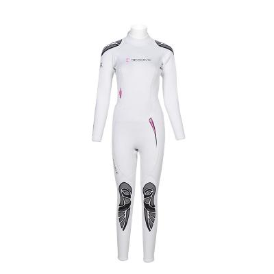 China BESTDIVE Yamamoto Neoprene 1.5-3mm Anti-UV One-piece Pearl White Wetsuit For Female Freediving for sale