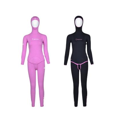 China BESTDIVE 3mm Yamamoto Neoprene Females Anti-UV Two-piece Stretch Nylon Reversible Diving Wetsuit with Hood for sale