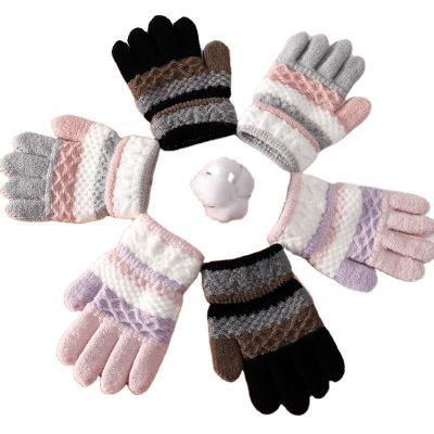 China Cheap jacquard kids gloves wholesales striped pattern gloves acrylic gloves wholesales for sale