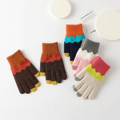 China 2022 Winter Magic Touch Screen Gloves Men Women Striped Warm Stretch Knitted Wool Mittens Acrylic Gloves for sale