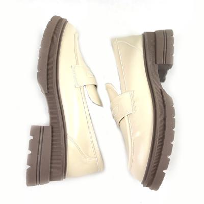 China Shoe Shape Lightweight Minimalist Slip On Convenient And Practical Use Soft Sole English Style Lefu Shoes for sale