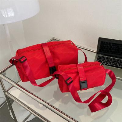 중국 Sports Gym Bag Waterproof Toast Bag Large Capacity Casual Red Oxford Cloth Single Shoulder Messenger Duffel Bag Travel 판매용