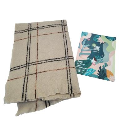 China Fashion. New autumn and winter scarf cashmere jacquard scarf for women shawls clovers warm scarf for sale