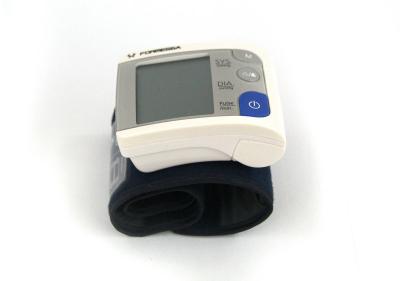 China Medical Wrist Blood Pressure Monitors electronic with backlight for Hospital for sale